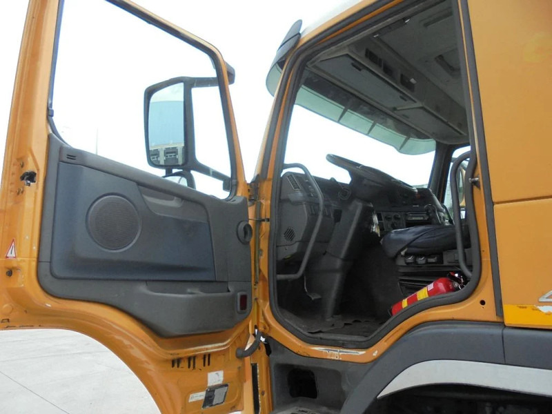 Camião chassi Terberg 1450-WDGL ADR: foto 10 Camião chassi Terberg 1450-WDGL ADR: foto 10