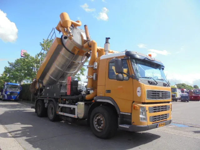 Terberg FM 1450 6X4 - Caminhão limpa fossa: foto 3 Terberg FM 1450 6X4 - Caminhão limpa fossa: foto 3