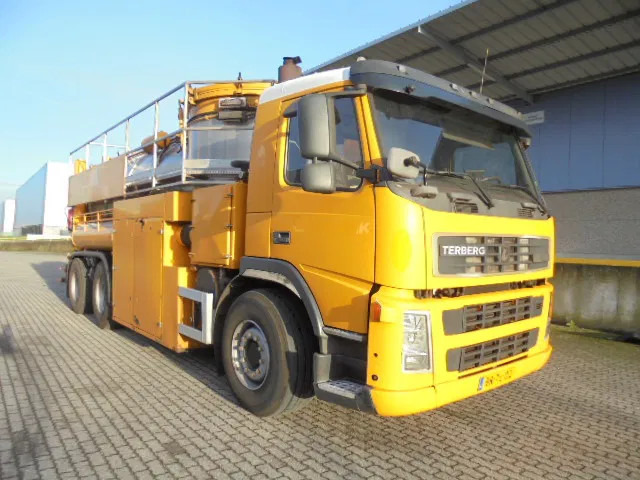 Terberg FM 1450 6X4 - Caminhão limpa fossa: foto 3 Terberg FM 1450 6X4 - Caminhão limpa fossa: foto 3