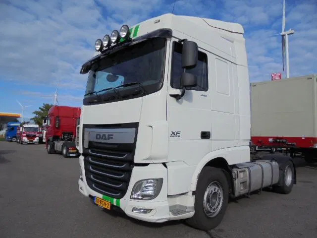 DAF XF 440 - Tractor: foto 1 DAF XF 440 - Tractor: foto 1