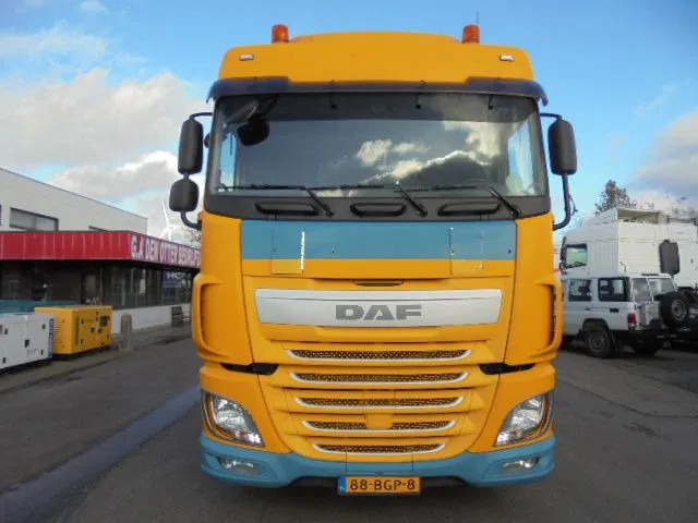 DAF XF 440 - Tractor: foto 2 DAF XF 440 - Tractor: foto 2