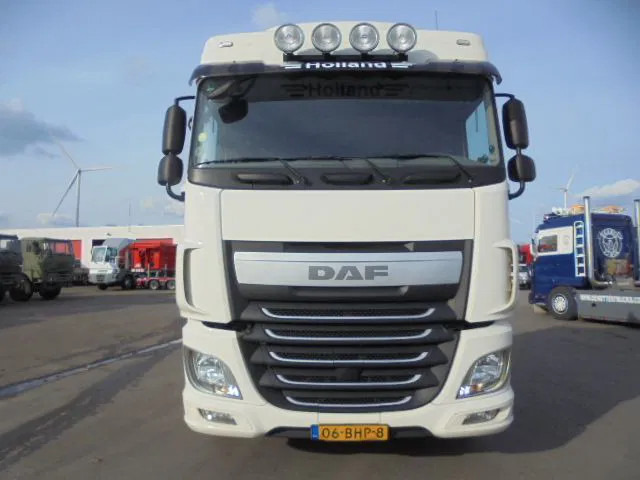 DAF XF 440 - Tractor: foto 2 DAF XF 440 - Tractor: foto 2