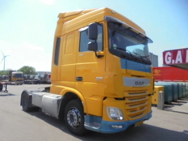DAF XF 440 - Tractor: foto 3 DAF XF 440 - Tractor: foto 3
