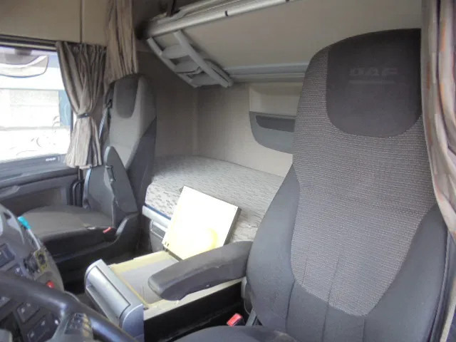 Tractor DAF XF 460 FTG 6X2 NL TRUCK: foto 11 Tractor DAF XF 460 FTG 6X2 NL TRUCK: foto 11