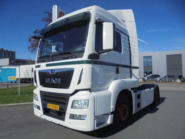 MAN TGS 18.320 - Tractor: foto 1 MAN TGS 18.320 - Tractor: foto 1