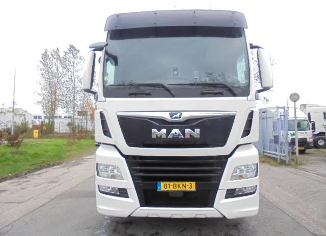 MAN TGX 26.500 6X2 EUR6 SMART TACHO 20X IN STOCK - Tractor: foto 2 MAN TGX 26.500 6X2 EUR6 SMART TACHO 20X IN STOCK - Tractor: foto 2