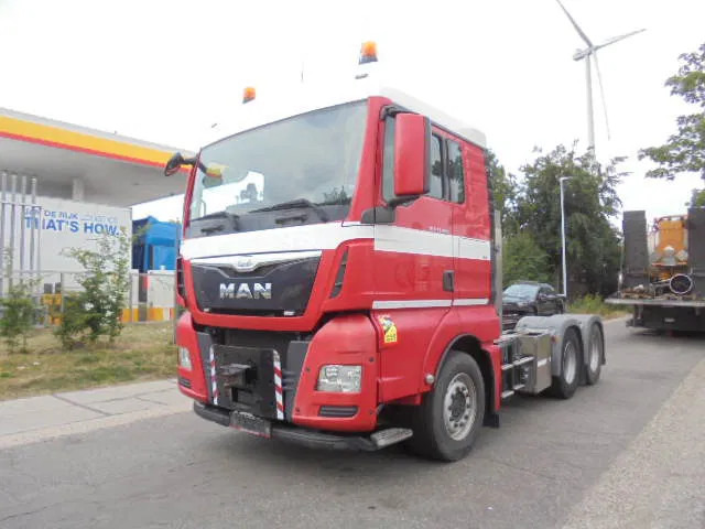 MAN TGX 33.480 6X4 Manual Gearbox Retarder - Tractor: foto 1 MAN TGX 33.480 6X4 Manual Gearbox Retarder - Tractor: foto 1