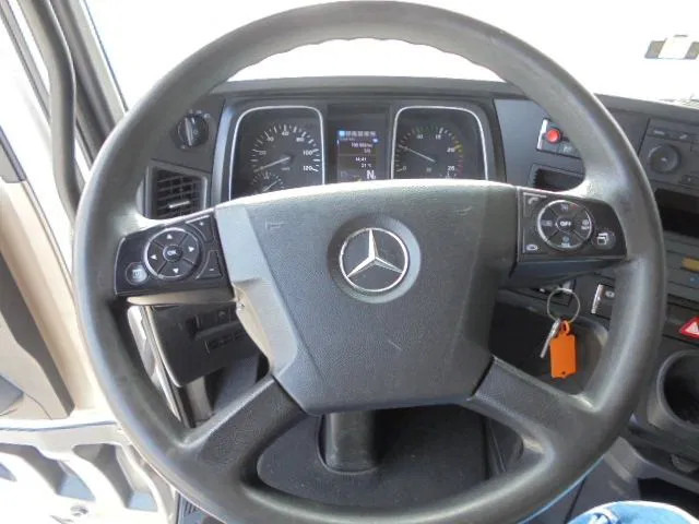 Tractor Mercedes-Benz Actros 1842: foto 10