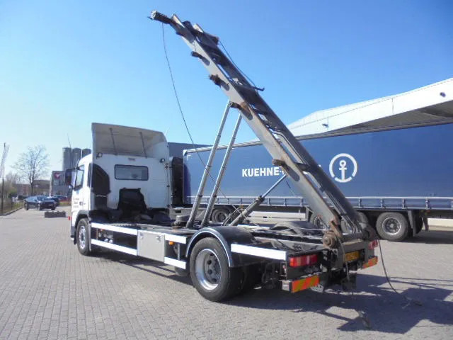 Locação financeira de Volvo FM 260 MANUAL GEAR NL TRUCK Volvo FM 260 MANUAL GEAR NL TRUCK: foto 6