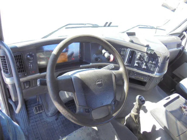 Locação financeira de Volvo FM 260 MANUAL GEAR NL TRUCK Volvo FM 260 MANUAL GEAR NL TRUCK: foto 9