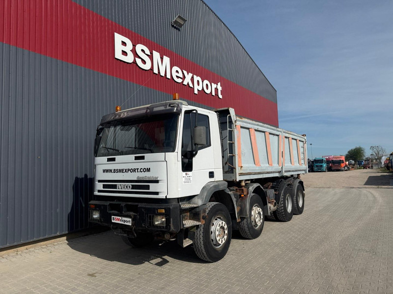 Iveco Trakker 410E42, manual pump - Camião basculante: foto 1 Iveco Trakker 410E42, manual pump - Camião basculante: foto 1