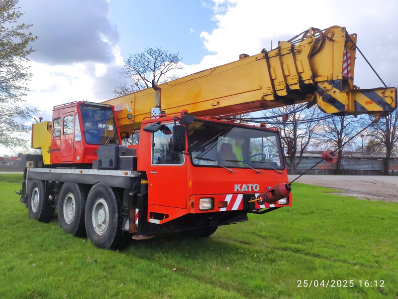 Kato KA400E - Grua móvel: foto 2 Kato KA400E - Grua móvel: foto 2