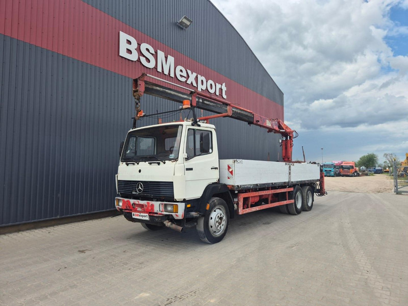 Mercedes-Benz 1320 + HMF 6.5 ton crane - Camião de caixa aberta/ Plataforma, Camião grua: foto 1 Mercedes-Benz 1320 + HMF 6.5 ton crane - Camião de caixa aberta/ Plataforma, Camião grua: foto 1