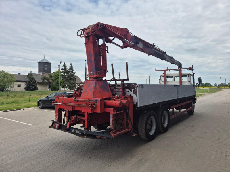 Mercedes-Benz 1320 + HMF 6.5 ton crane - Camião de caixa aberta/ Plataforma, Camião grua: foto 3 Mercedes-Benz 1320 + HMF 6.5 ton crane - Camião de caixa aberta/ Plataforma, Camião grua: foto 3