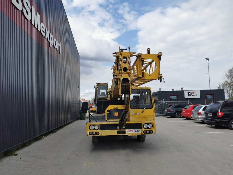 Tadano TL250 - Grua móvel: foto 4 Tadano TL250 - Grua móvel: foto 4