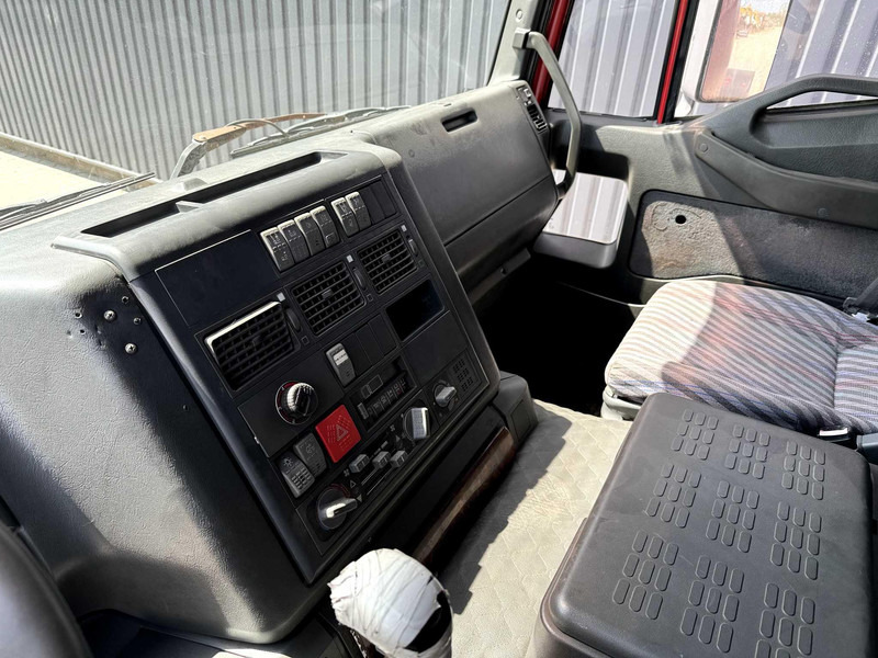 Tractor Iveco Eurotech 240E38 6x2: foto 10