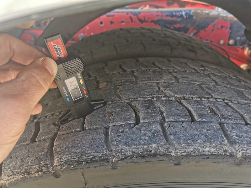 Tractor MAN 41.463 Heaby duty tractor unit 8x4: foto 12 Tractor MAN 41.463 Heaby duty tractor unit 8x4: foto 12