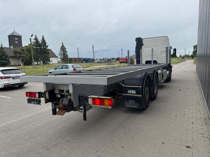 Volvo FM 12.420 without crane - Camião de caixa aberta/ Plataforma: foto 4 Volvo FM 12.420 without crane - Camião de caixa aberta/ Plataforma: foto 4