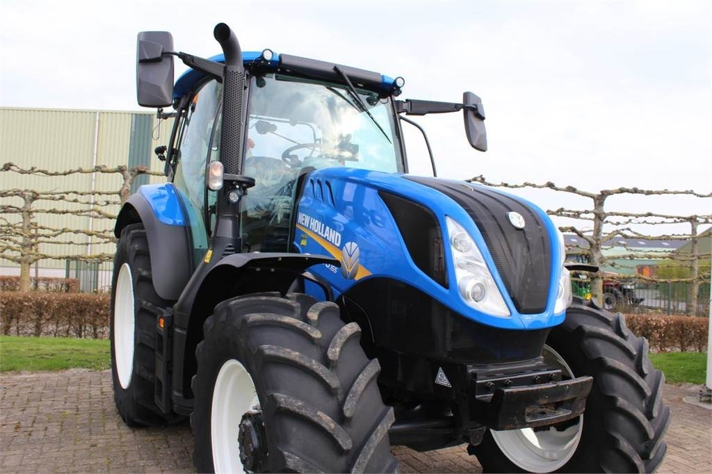New Holland T6.155 - Trator: foto 3 New Holland T6.155 - Trator: foto 3