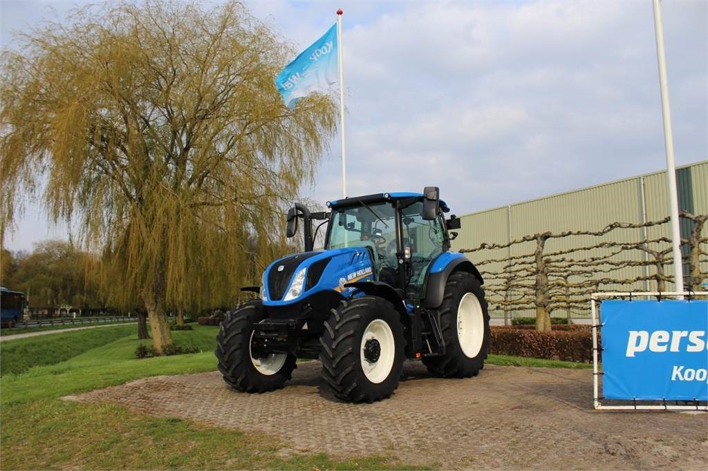New Holland T6.155 - Trator: foto 1 New Holland T6.155 - Trator: foto 1