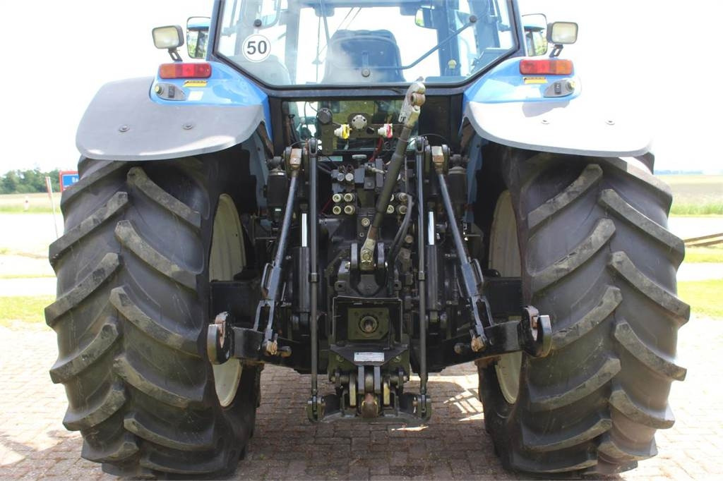 New Holland TM175 - Trator: foto 5 New Holland TM175 - Trator: foto 5