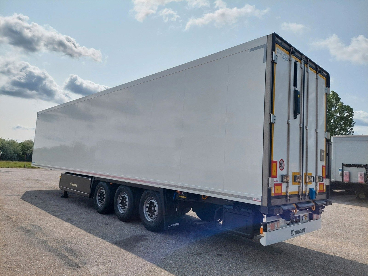 Krone SD Thermo King SLXi 300 7616 Motorstunden - Semi-reboque frigorífico: foto 3 Krone SD Thermo King SLXi 300 7616 Motorstunden - Semi-reboque frigorífico: foto 3