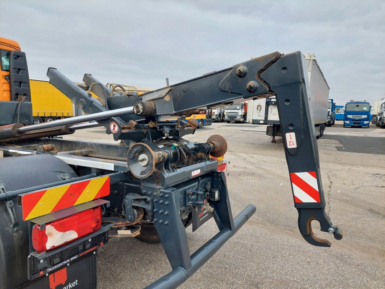 Camião polibenne MAN TGM 18.290 4X2 BB: foto 11 Camião polibenne MAN TGM 18.290 4X2 BB: foto 11