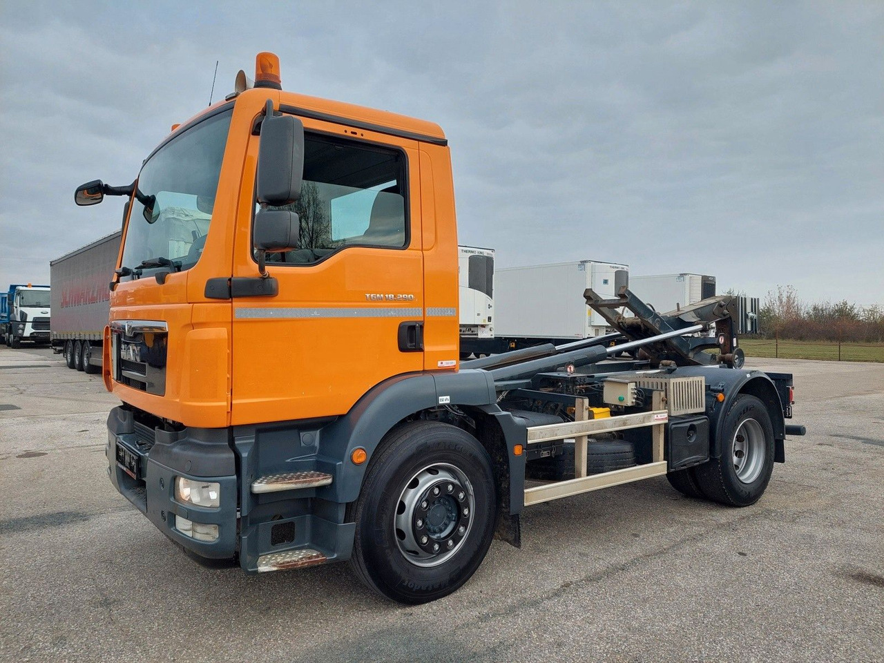 Camião polibenne MAN TGM 18.290 4X2 BB: foto 7 Camião polibenne MAN TGM 18.290 4X2 BB: foto 7