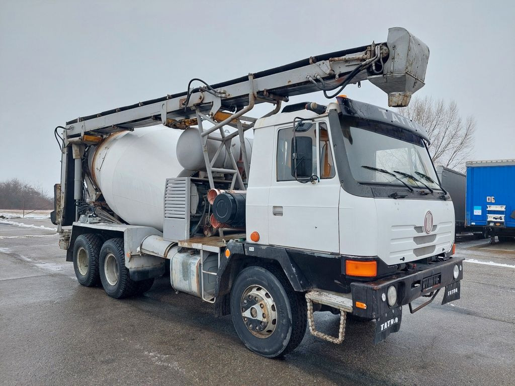 Tatra T815 6x6 mit Fördererband PD-01 - Camião betoneira: foto 2 Tatra T815 6x6 mit Fördererband PD-01 - Camião betoneira: foto 2