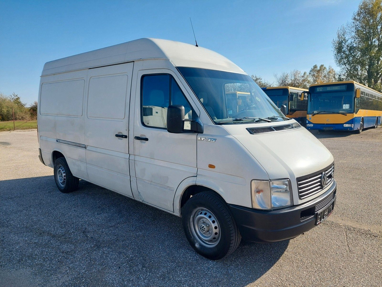 Volkswagen LT Kasten-Kombi 35 L2H2 Hochraum - Carrinha de contentor: foto 2 Volkswagen LT Kasten-Kombi 35 L2H2 Hochraum - Carrinha de contentor: foto 2