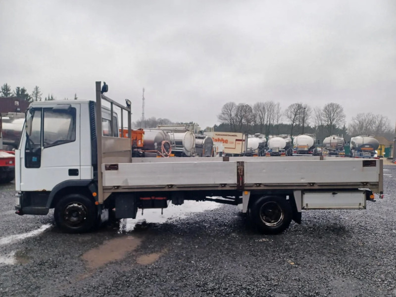 Camião de caixa aberta/ Plataforma Iveco Eurocargo 85E15 - EURO 2 - FLATBED: foto 8 Camião de caixa aberta/ Plataforma Iveco Eurocargo 85E15 - EURO 2 - FLATBED: foto 8