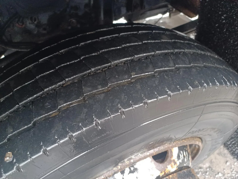 Camião de caixa aberta/ Plataforma Iveco Eurocargo 85E15 - EURO 2 - FLATBED: foto 10 Camião de caixa aberta/ Plataforma Iveco Eurocargo 85E15 - EURO 2 - FLATBED: foto 10