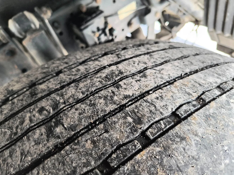 Camião cisterna para transporte de alimentos MAN TGS 33.440 ECOVRAC 8X4 - RETARDER: foto 13 Camião cisterna para transporte de alimentos MAN TGS 33.440 ECOVRAC 8X4 - RETARDER: foto 13