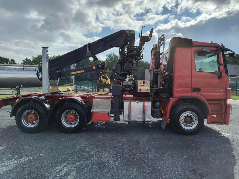 Mercedes-Benz Actros 3360 V8 CRANE HIAB 251S80 - 6X4 - V8 - Camião de transporte de madeira, Camião grua: foto 4 Mercedes-Benz Actros 3360 V8 CRANE HIAB 251S80 - 6X4 - V8 - Camião de transporte de madeira, Camião grua: foto 4