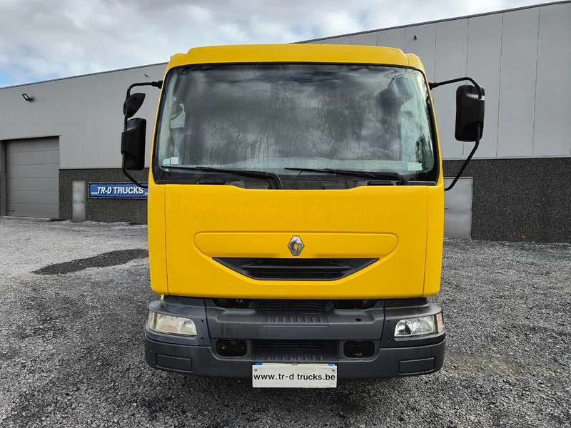 Renault Midlum 220 10500L FUEL / CARBURANT - 4 COMP/A LAMES - Camião cisterna: foto 2 Renault Midlum 220 10500L FUEL / CARBURANT - 4 COMP/A LAMES - Camião cisterna: foto 2