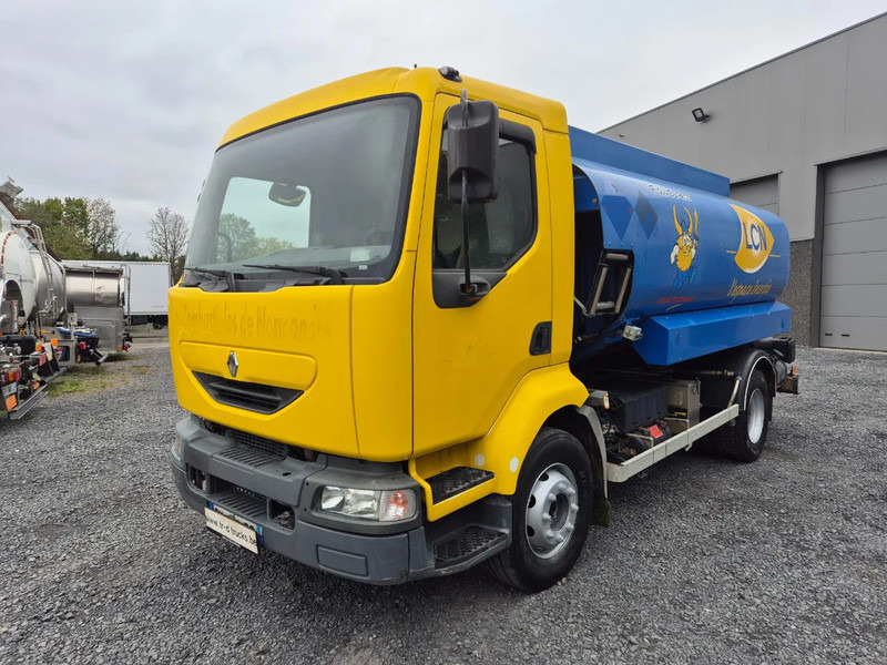 Renault Midlum 220 10500L FUEL / CARBURANT - 4 COMP/A LAMES - Camião cisterna: foto 1 Renault Midlum 220 10500L FUEL / CARBURANT - 4 COMP/A LAMES - Camião cisterna: foto 1