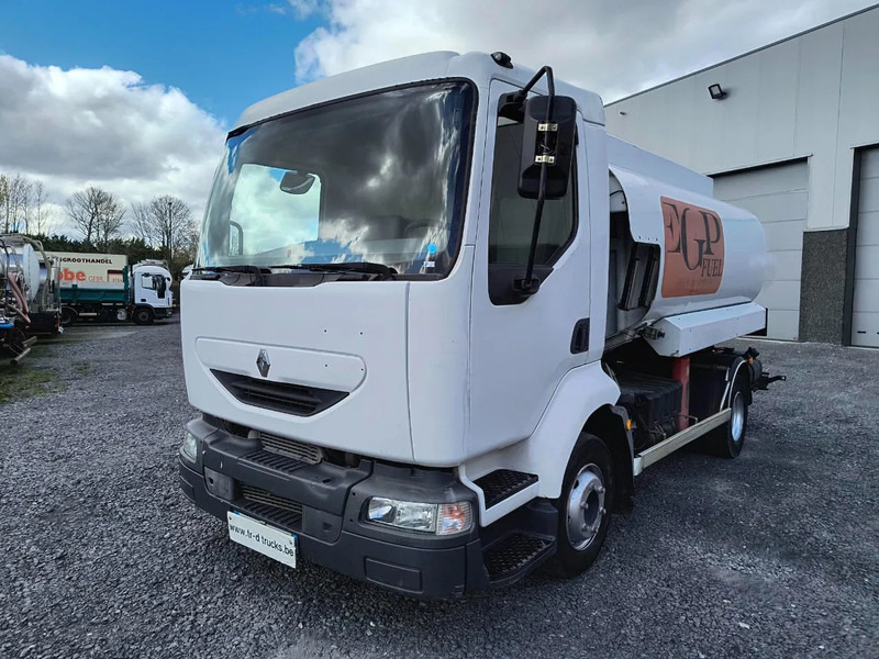 Renault Midlum 220 8000L FUEL / CARBURANT TANK - 3 COMP/ A LAMES - Camião cisterna: foto 1 Renault Midlum 220 8000L FUEL / CARBURANT TANK - 3 COMP/ A LAMES - Camião cisterna: foto 1