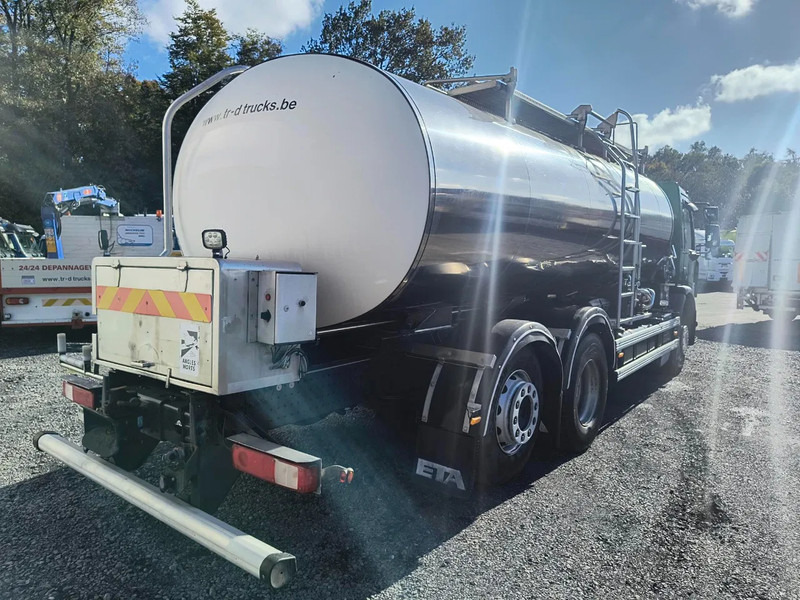 Renault Premium 370 INSULATED INOX TANK 15000L - 2 COMPARTMENTS - RETARDER - Camião cisterna: foto 5 Renault Premium 370 INSULATED INOX TANK 15000L - 2 COMPARTMENTS - RETARDER - Camião cisterna: foto 5