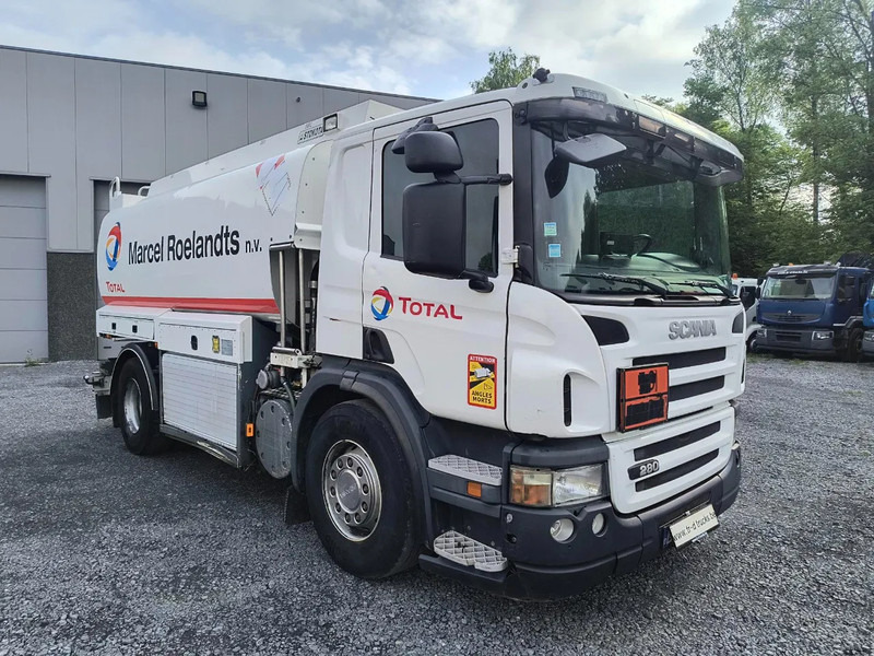 Scania P280 13000L FUEL/CARBURANT TANK - 4 COMP - Camião cisterna: foto 3 Scania P280 13000L FUEL/CARBURANT TANK - 4 COMP - Camião cisterna: foto 3