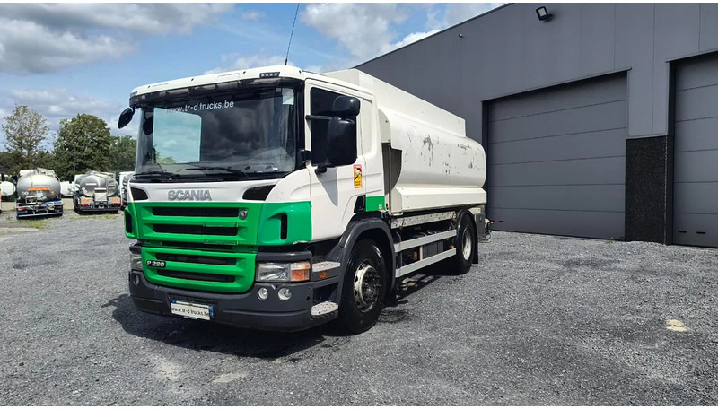 Scania P280 MANUAL GEARBOX- TANK 14000L- RETARDER - Camião cisterna: foto 1 Scania P280 MANUAL GEARBOX- TANK 14000L- RETARDER - Camião cisterna: foto 1
