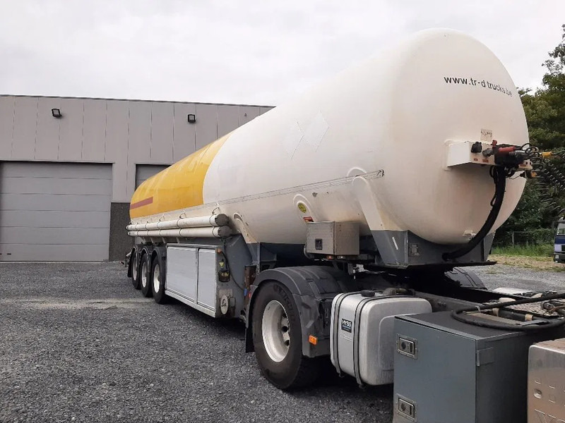 Stokota FUEL TANK 42000 L - 5 COMPARTMENTS - Semi-reboque cisterna: foto 2 Stokota FUEL TANK 42000 L - 5 COMPARTMENTS - Semi-reboque cisterna: foto 2