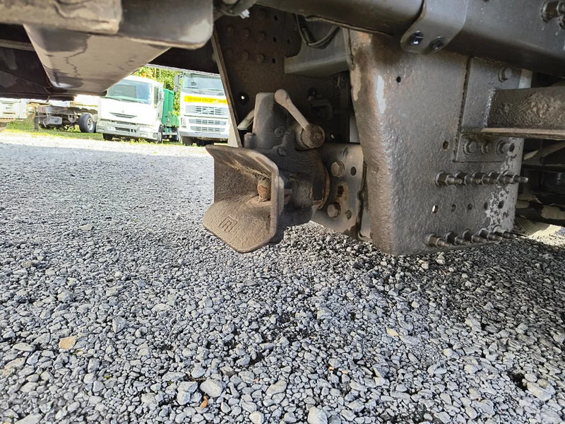 Camião furgão Volvo FM 370 INSULATED BOX - LIFT/STEERING AXLE - BICOOL AIRCO: foto 20