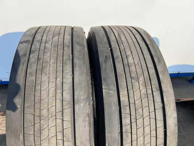 Bridgestone Bridgestone 315/70R22.5 Enliten Steer 154/150 M+S 3PMSF gebruikte set - Pneu para Camião: foto 2 Bridgestone Bridgestone 315/70R22.5 Enliten Steer 154/150 M+S 3PMSF gebruikte set - Pneu para Camião: foto 2