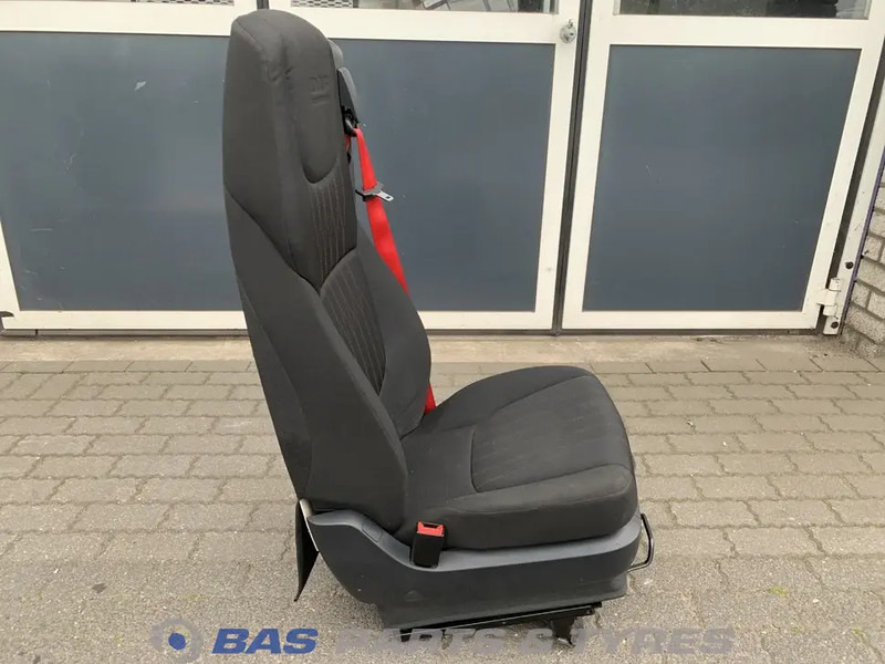 DAF CF Euro 6 Bijrijdersstoel DAF 2105730 - Banco para Camião: foto 4 DAF CF Euro 6 Bijrijdersstoel DAF 2105730 - Banco para Camião: foto 4