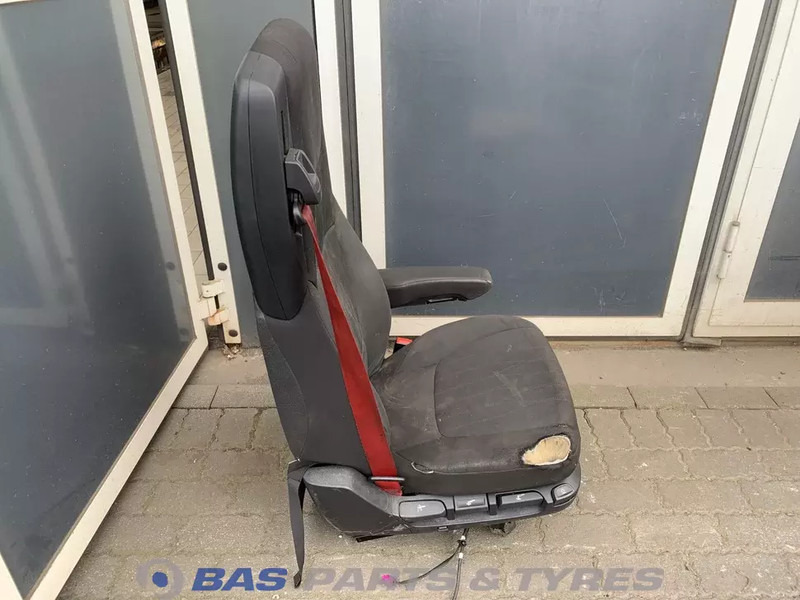 DAF CF Euro 6 Chauffeursstoel DAF 2104662 - Banco para Camião: foto 4 DAF CF Euro 6 Chauffeursstoel DAF 2104662 - Banco para Camião: foto 4