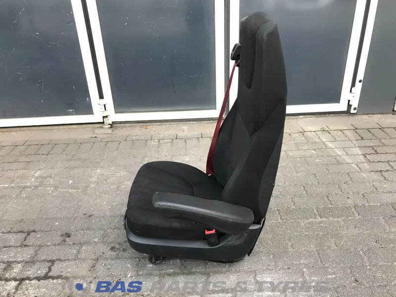 DAF CF Euro 6 Chauffeursstoel DAF 2104662 - Banco para Camião: foto 2 DAF CF Euro 6 Chauffeursstoel DAF 2104662 - Banco para Camião: foto 2