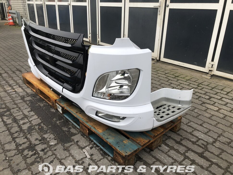 DAF CF Euro 6 - Para-choque para Camião: foto 2 DAF CF Euro 6 - Para-choque para Camião: foto 2