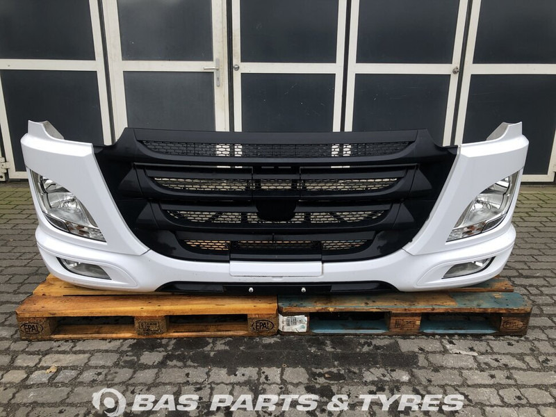 DAF CF Euro 6 - Para-choque para Camião: foto 1 DAF CF Euro 6 - Para-choque para Camião: foto 1