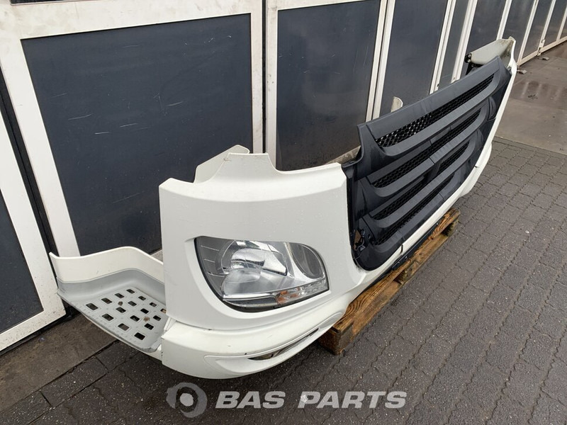 DAF CF Euro 6 - Para-choque para Camião: foto 3 DAF CF Euro 6 - Para-choque para Camião: foto 3