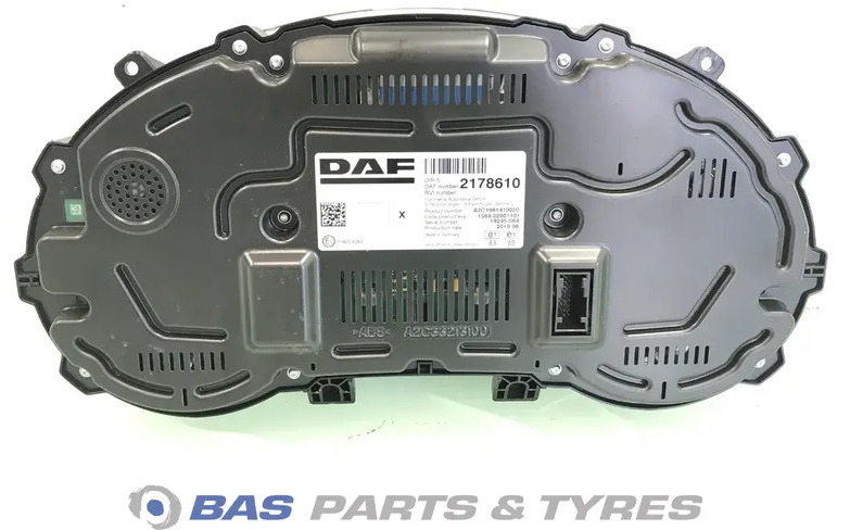 DAF CF Euro 6 - Painel de instrumentos para Camião: foto 2 DAF CF Euro 6 - Painel de instrumentos para Camião: foto 2